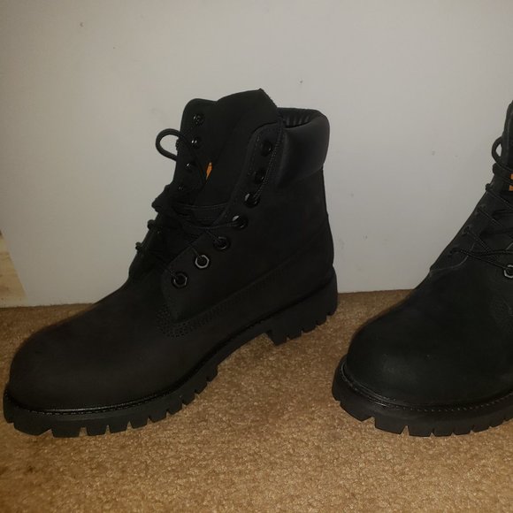 TIMBERLAND® PREMIUM 6-INCH WATERPROOF BOOTS (MEN) - Picture 12 of 16